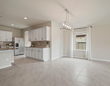 21047 Warrender Terrace Lane - Photo Thumbnail 10