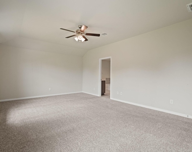 21047 Warrender Terrace Lane - Photo Thumbnail 21