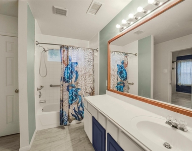14606 Vaughnville Drive - Photo Thumbnail 13