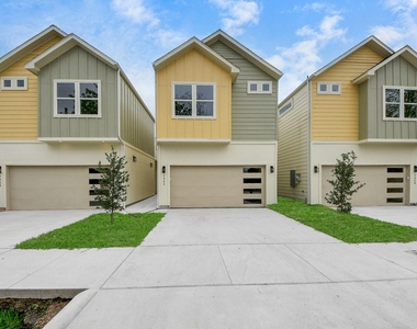 7542 Charlie Street - Photo Thumbnail 2