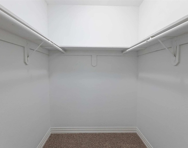132 Oyster Creek Drive - Photo Thumbnail 18