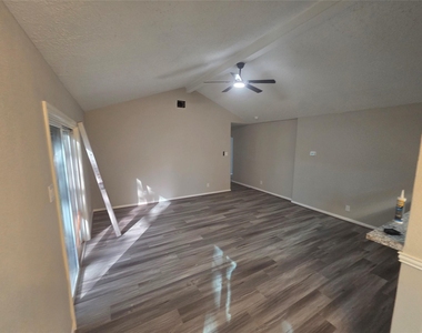 10911 Sagecrest Lane - Photo Thumbnail 1