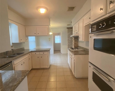 12314 Rincon Drive - Photo Thumbnail 12