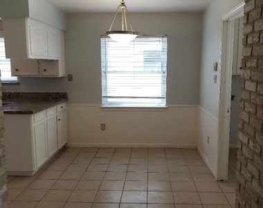 12314 Rincon Drive - Photo Thumbnail 16