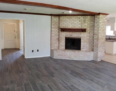 12314 Rincon Drive - Photo Thumbnail 9