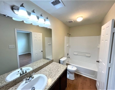 18715 Dennington Drive - Photo Thumbnail 11