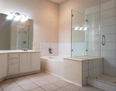 5810 Willow Park Drive - Photo Thumbnail 14