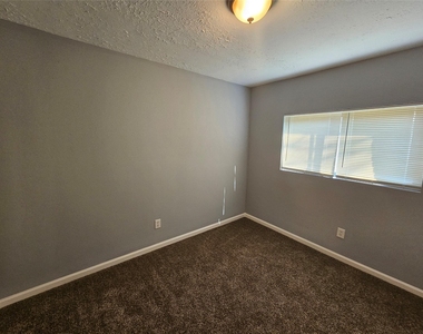 23822 Firegate Drive - Photo Thumbnail 11