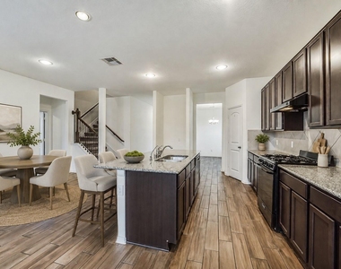 903 Willowick Bay Drive - Photo Thumbnail 7