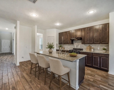 903 Willowick Bay Drive - Photo Thumbnail 6