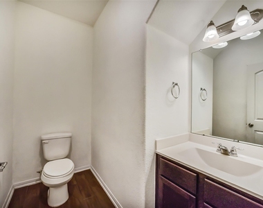 903 Willowick Bay Drive - Photo Thumbnail 14