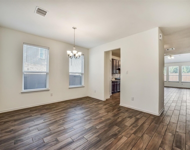 903 Willowick Bay Drive - Photo Thumbnail 12