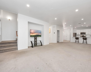 1117 Palmer Street - Photo Thumbnail 9