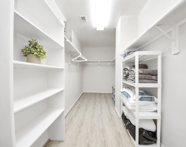 1117 Palmer Street - Photo Thumbnail 24
