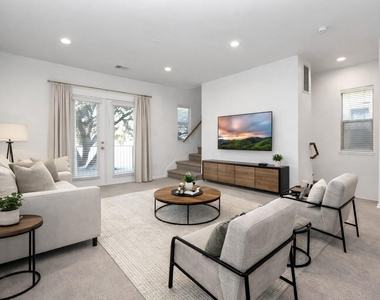 1117 Palmer Street - Photo Thumbnail 6