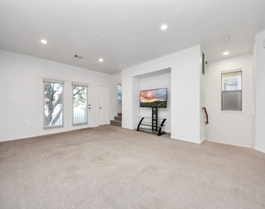 1117 Palmer Street - Photo Thumbnail 7