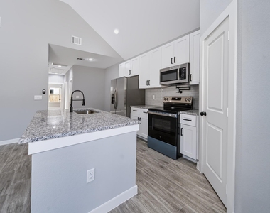 16733 E Hammon - Photo Thumbnail 7