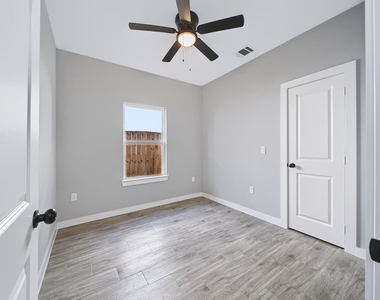 16733 E Hammon - Photo Thumbnail 15