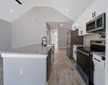 16733 E Hammon - Photo Thumbnail 9