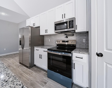 16733 E Hammon - Photo Thumbnail 11