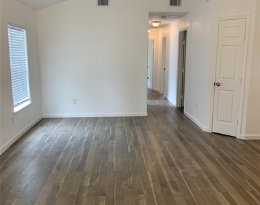 11950 Greenloch Lane - Photo Thumbnail 7