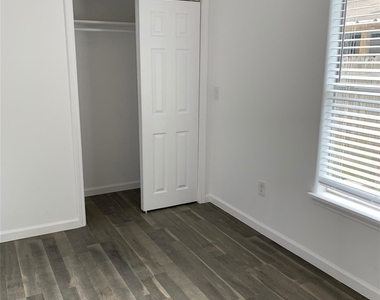 11950 Greenloch Lane - Photo Thumbnail 12