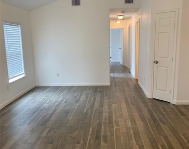 11950 Greenloch Lane - Photo Thumbnail 5