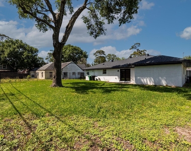 3320 Wentworth Street - Photo Thumbnail 42