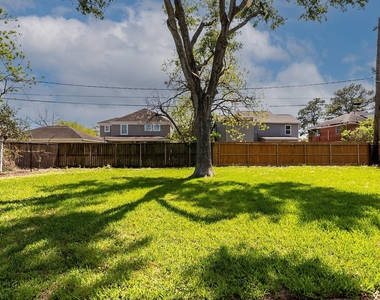 3320 Wentworth Street - Photo Thumbnail 40