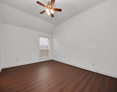 27126 Ashley Hills Court - Photo Thumbnail 23