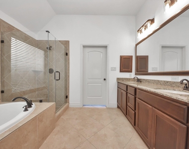 27126 Ashley Hills Court - Photo Thumbnail 20