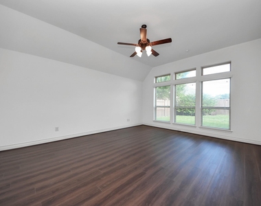 27126 Ashley Hills Court - Photo Thumbnail 3