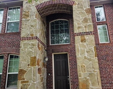 27419 Canyon Reach Dr - Photo Thumbnail 1