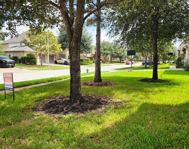 27419 Canyon Reach Dr - Photo Thumbnail 4