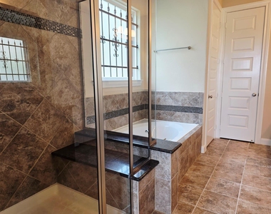 27419 Canyon Reach Dr - Photo Thumbnail 11