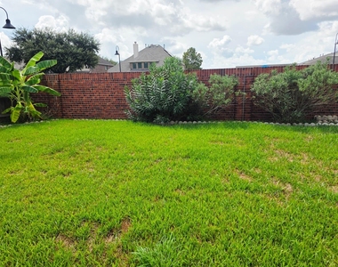 27419 Canyon Reach Dr - Photo Thumbnail 16