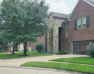 27419 Canyon Reach Dr - Photo Thumbnail 3
