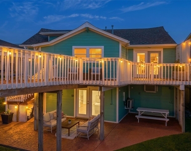1078 Redfish Street - Photo Thumbnail 9