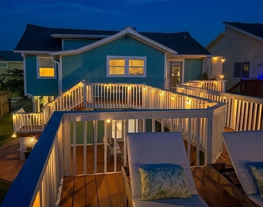 1078 Redfish Street - Photo Thumbnail 7