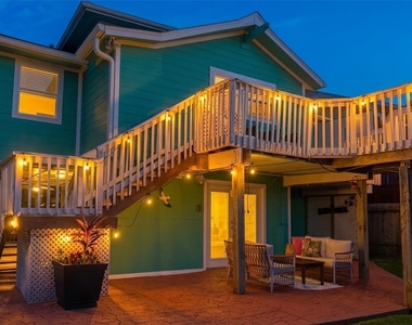 1078 Redfish Street - Photo Thumbnail 2