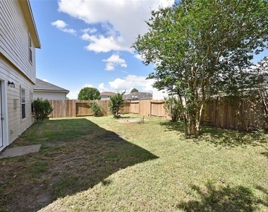 2714 Indigo Stone Lane - Photo Thumbnail 38