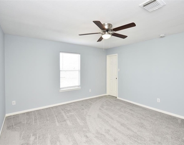 2714 Indigo Stone Lane - Photo Thumbnail 27