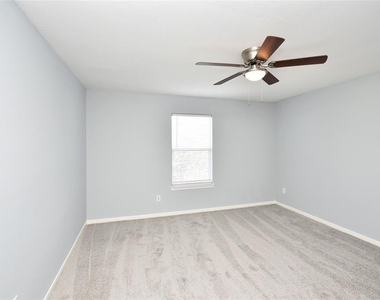 2714 Indigo Stone Lane - Photo Thumbnail 29