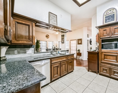 338 Grand Oaks Boulevard - Photo Thumbnail 14