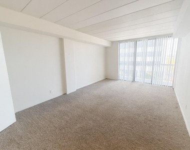 5400 Memorial Drive - Photo Thumbnail 10