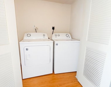 5400 Memorial Drive - Photo Thumbnail 12