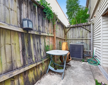 3993 Tanglewilde Street - Photo Thumbnail 23