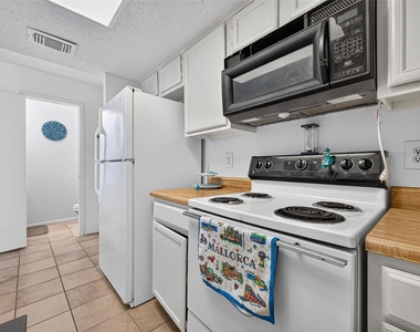 3993 Tanglewilde Street - Photo Thumbnail 10