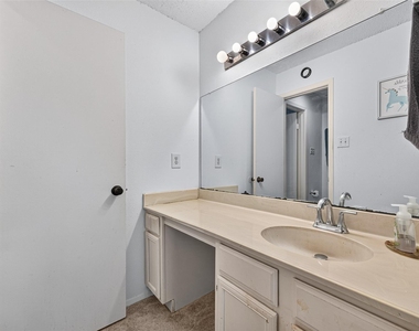 3993 Tanglewilde Street - Photo Thumbnail 16