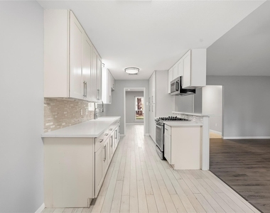 1420 Sweet Gum Lane Lane - Photo Thumbnail 4